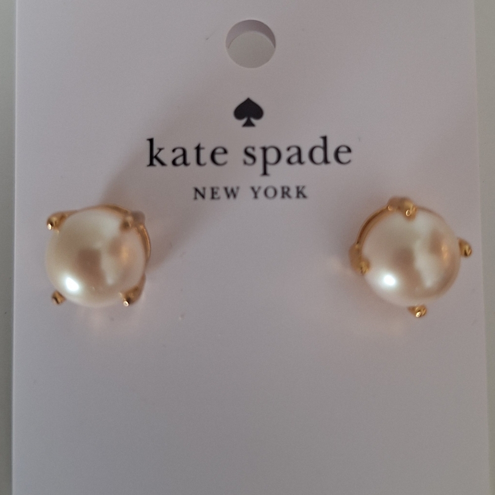 NWT Kate Spade Rise & Shine Pearl Stud Earrings - Picture 2 of 3
